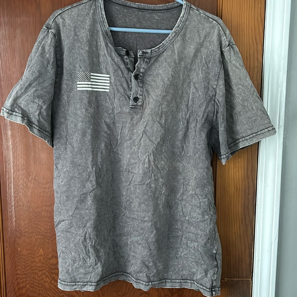 MEN’S 2 SHIRT BUNDLE